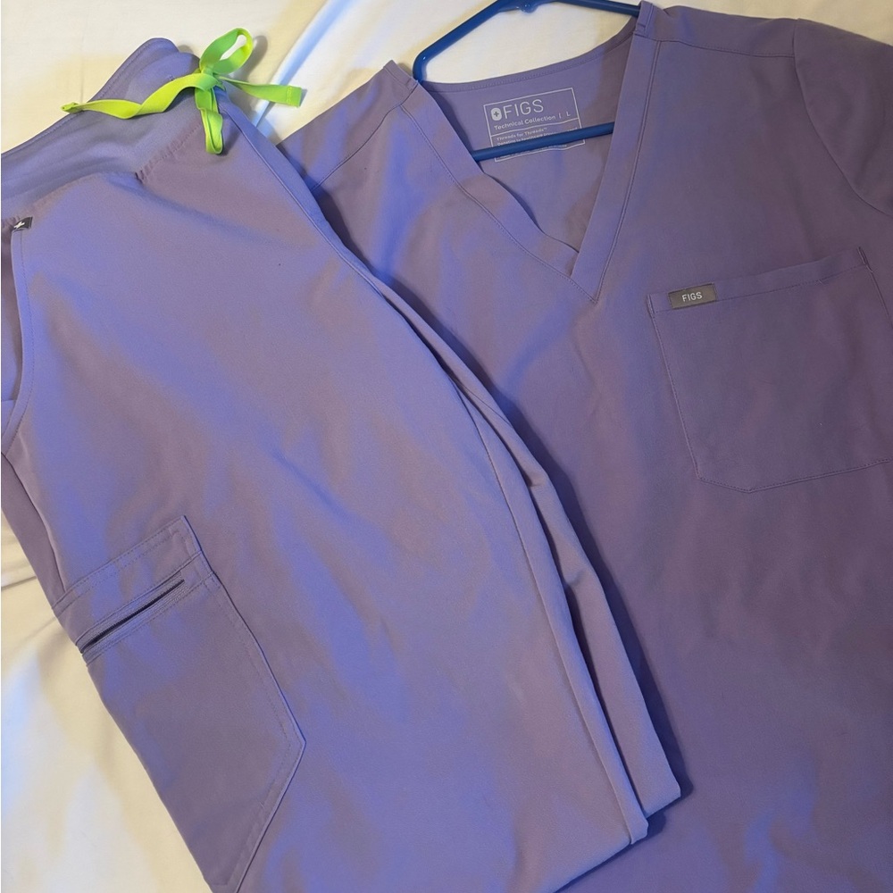 Women’s Figs Lavender set Large Petite